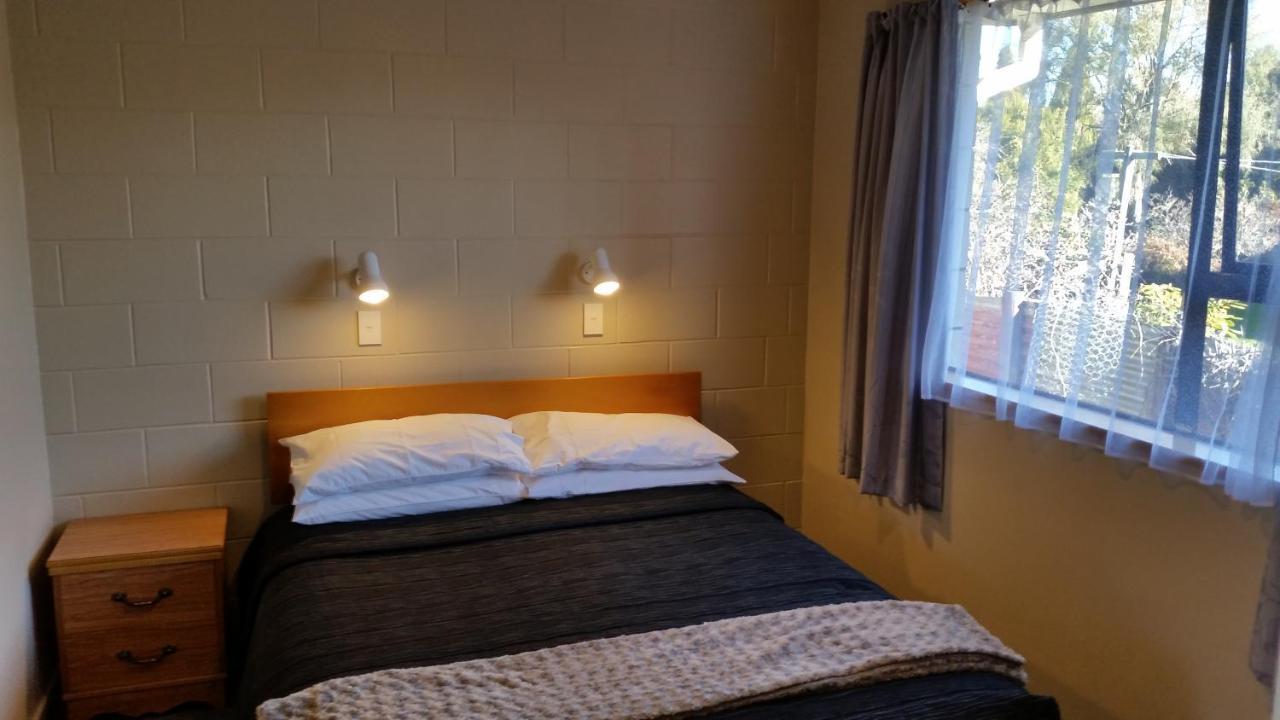 Moeraki Boulders Motel Hampden Экстерьер фото